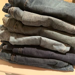 6 pairs of torrid and Maurice’s  size 20 jeans